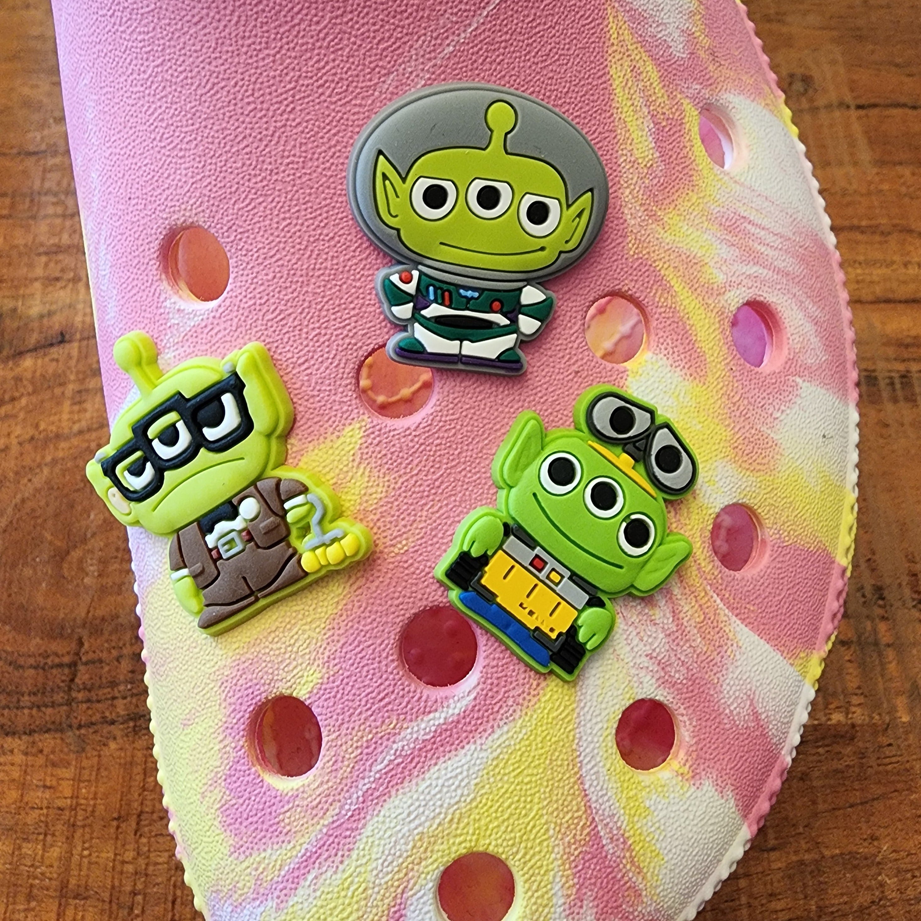 3pc Green Alien Shoe Charms
