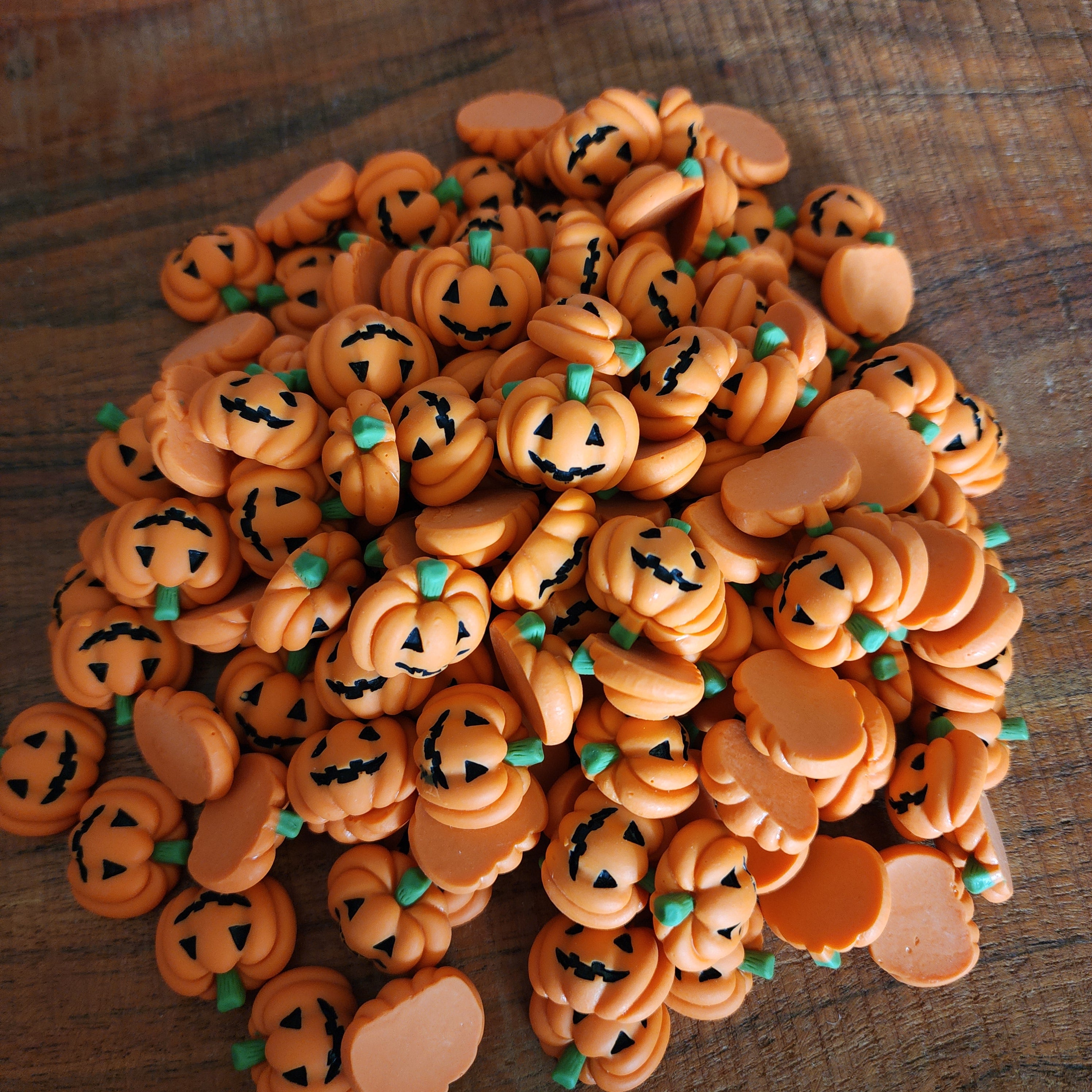 1oz Jack-O-Lantern Resin Flatback Cabochons