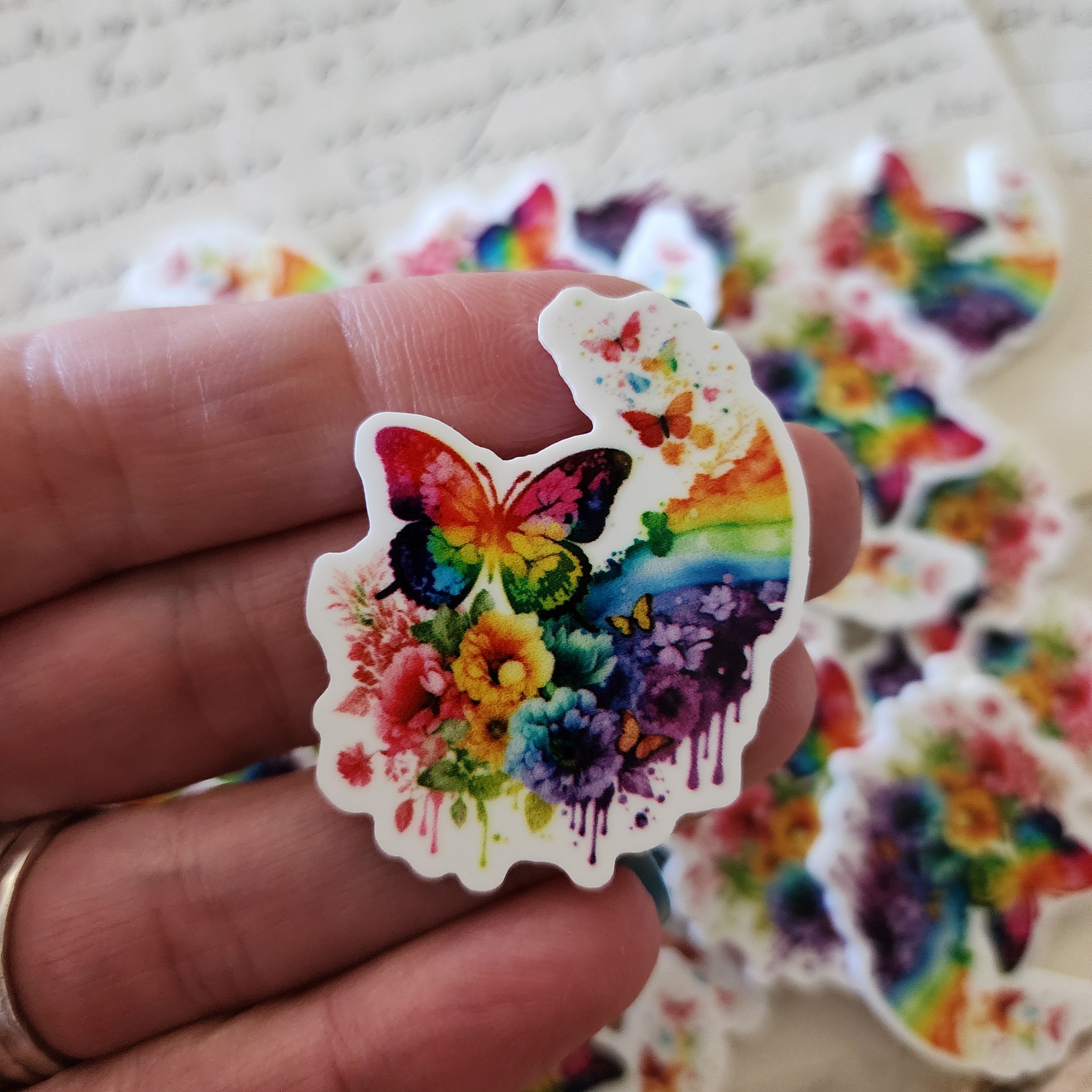 2pc Rainbow Butterfly Planar Resin