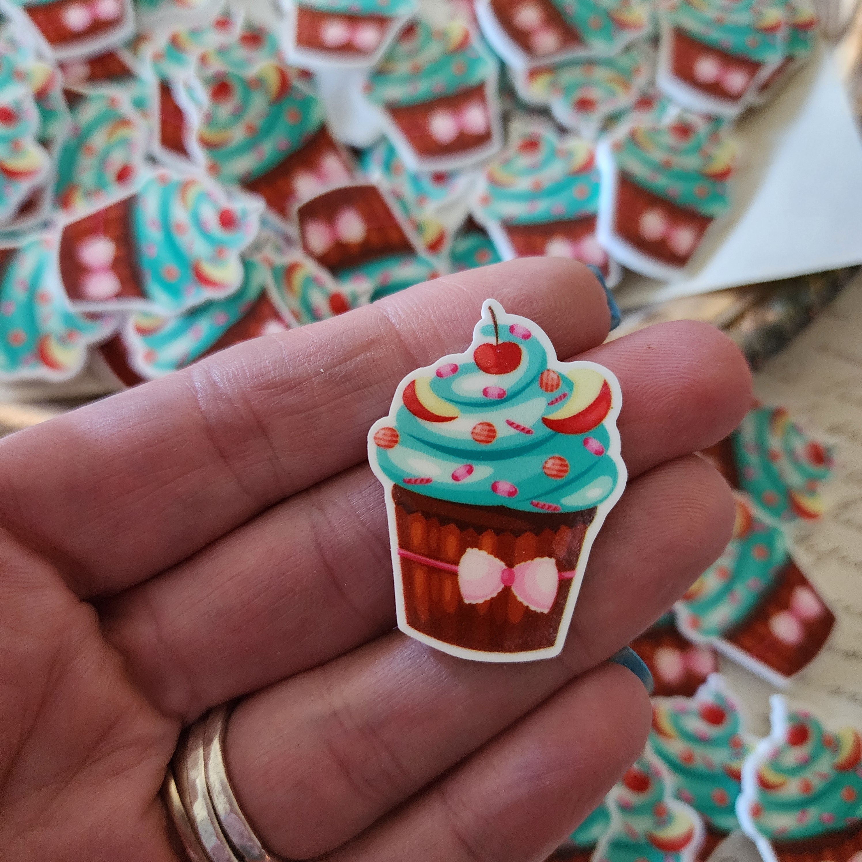 2pc Cupcake Planar Resin
