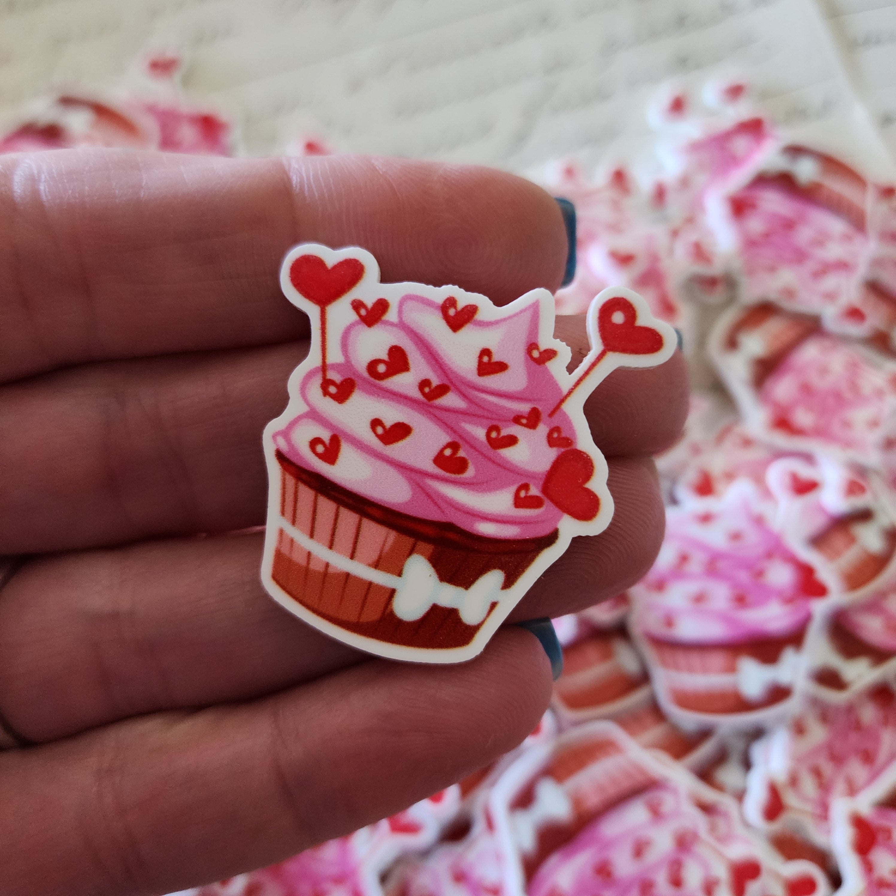 2pc Valentine Cupcake Planar Resin