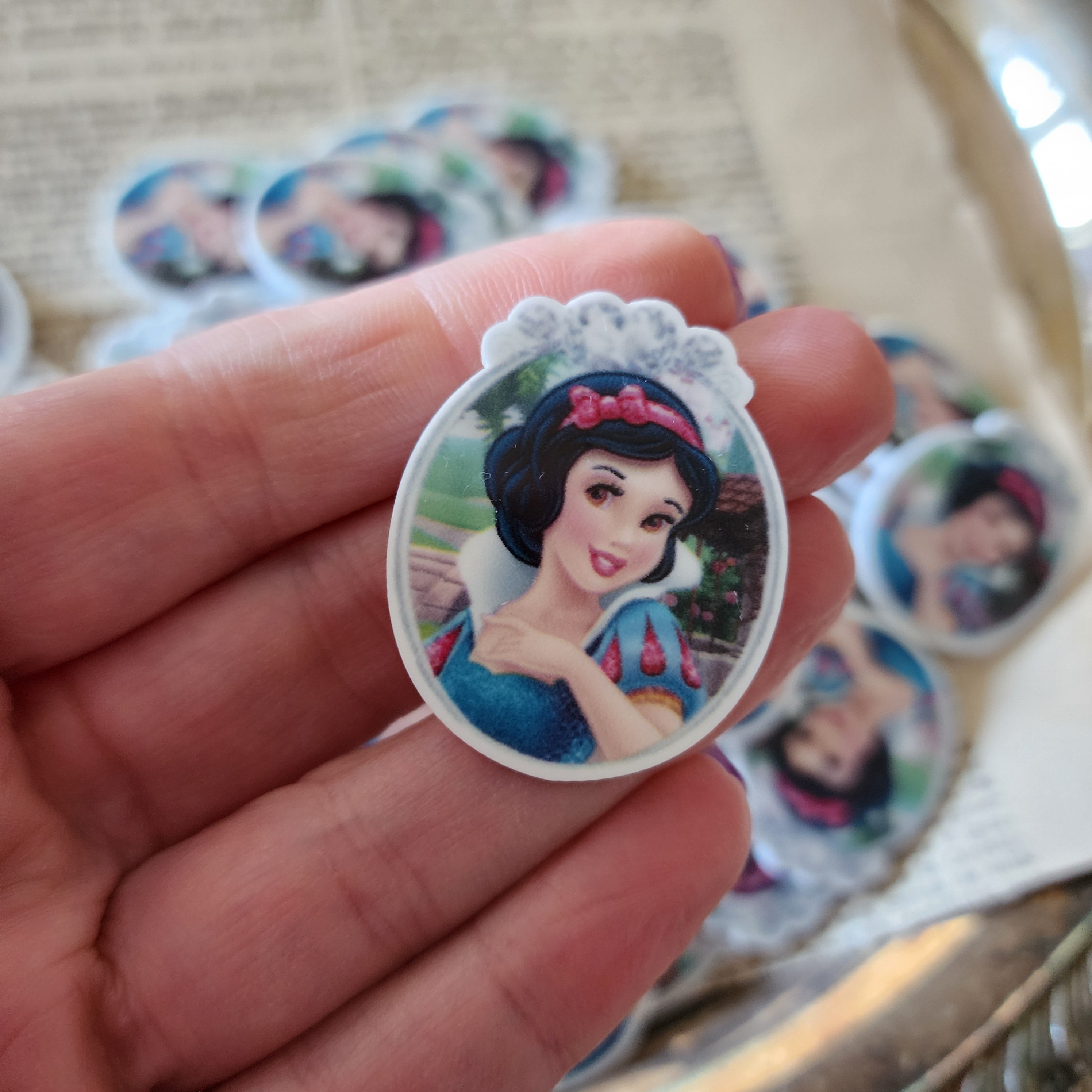 2pc Snow White Planar Resin