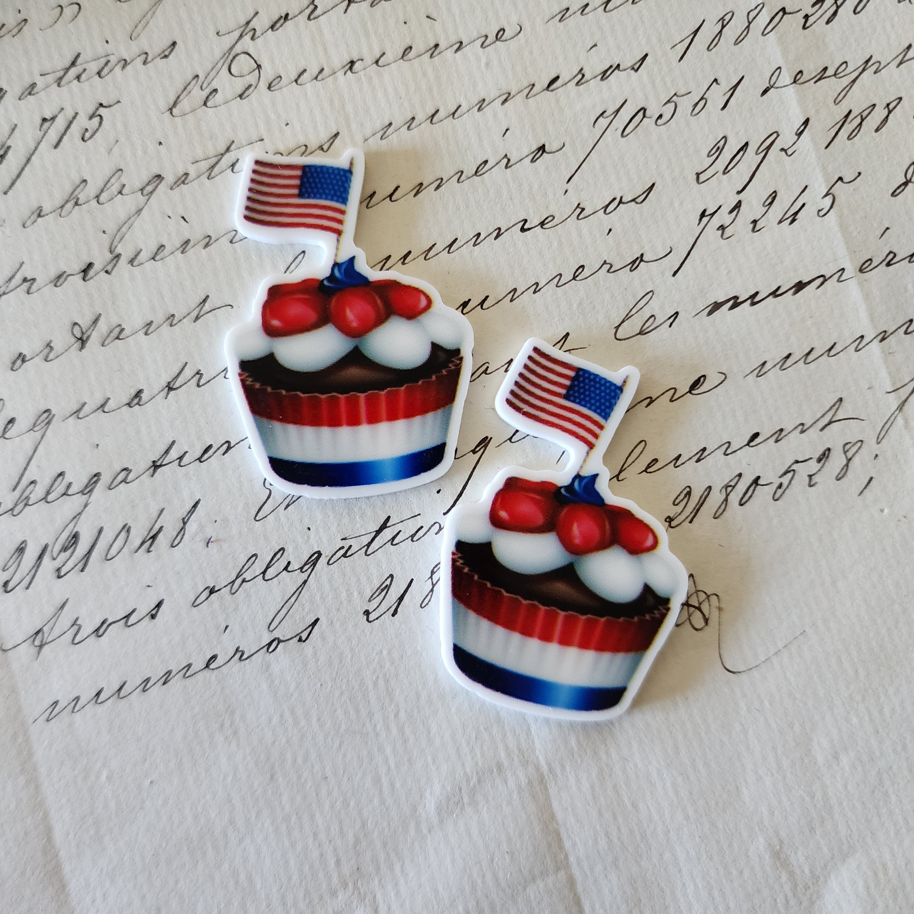 2pc Red, White and Blue Cupcake Planar Resin