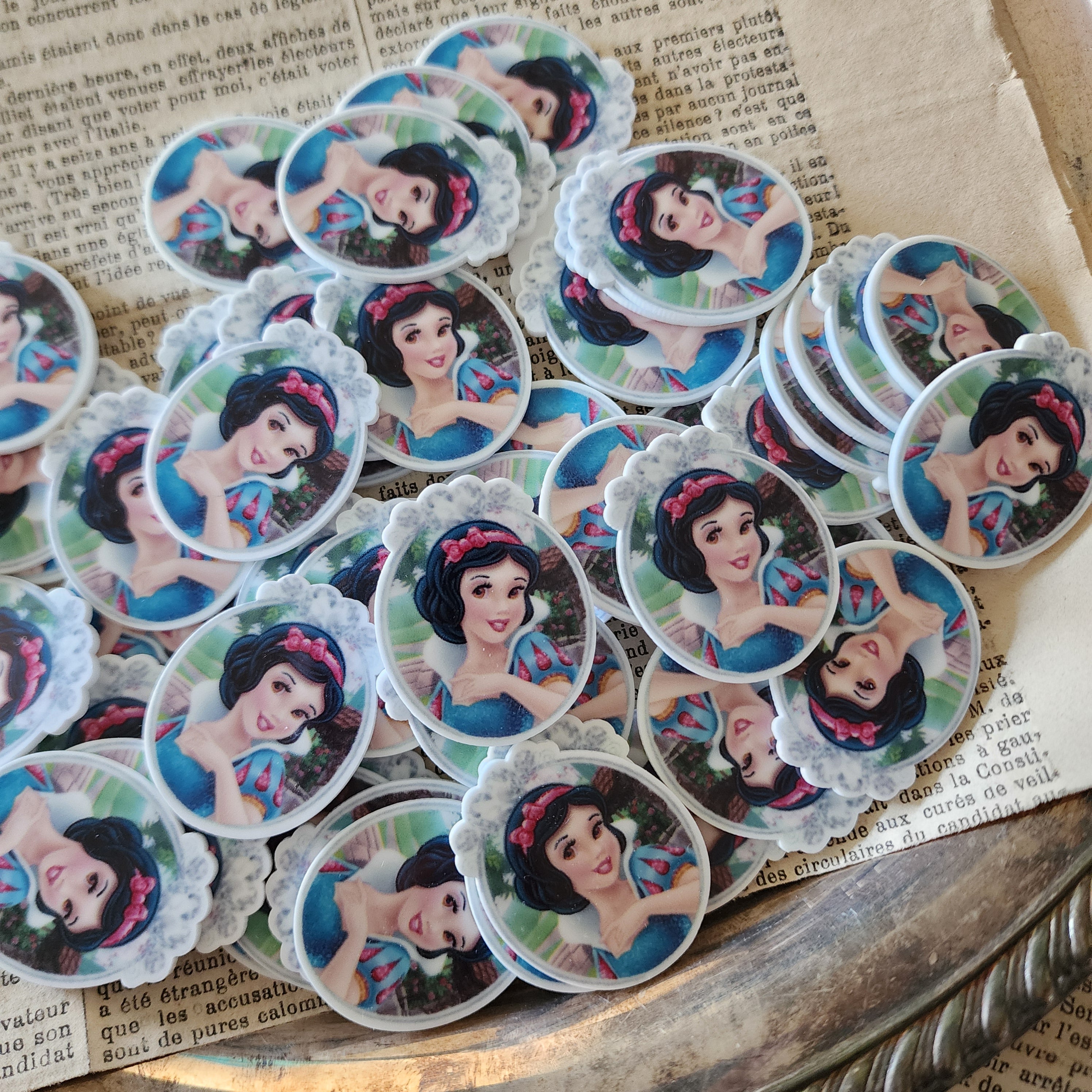 2pc Snow White Planar Resin