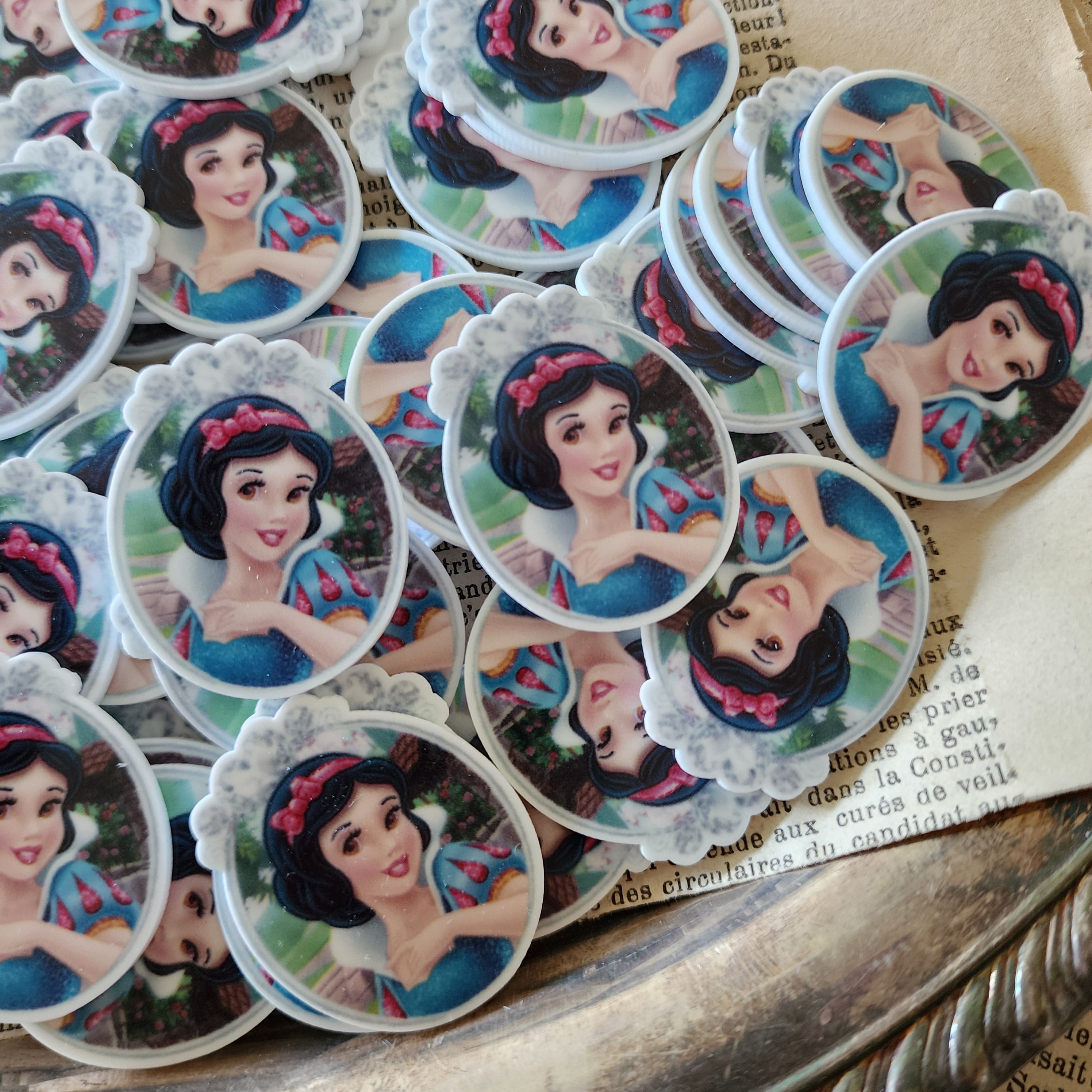 2pc Snow White Planar Resin