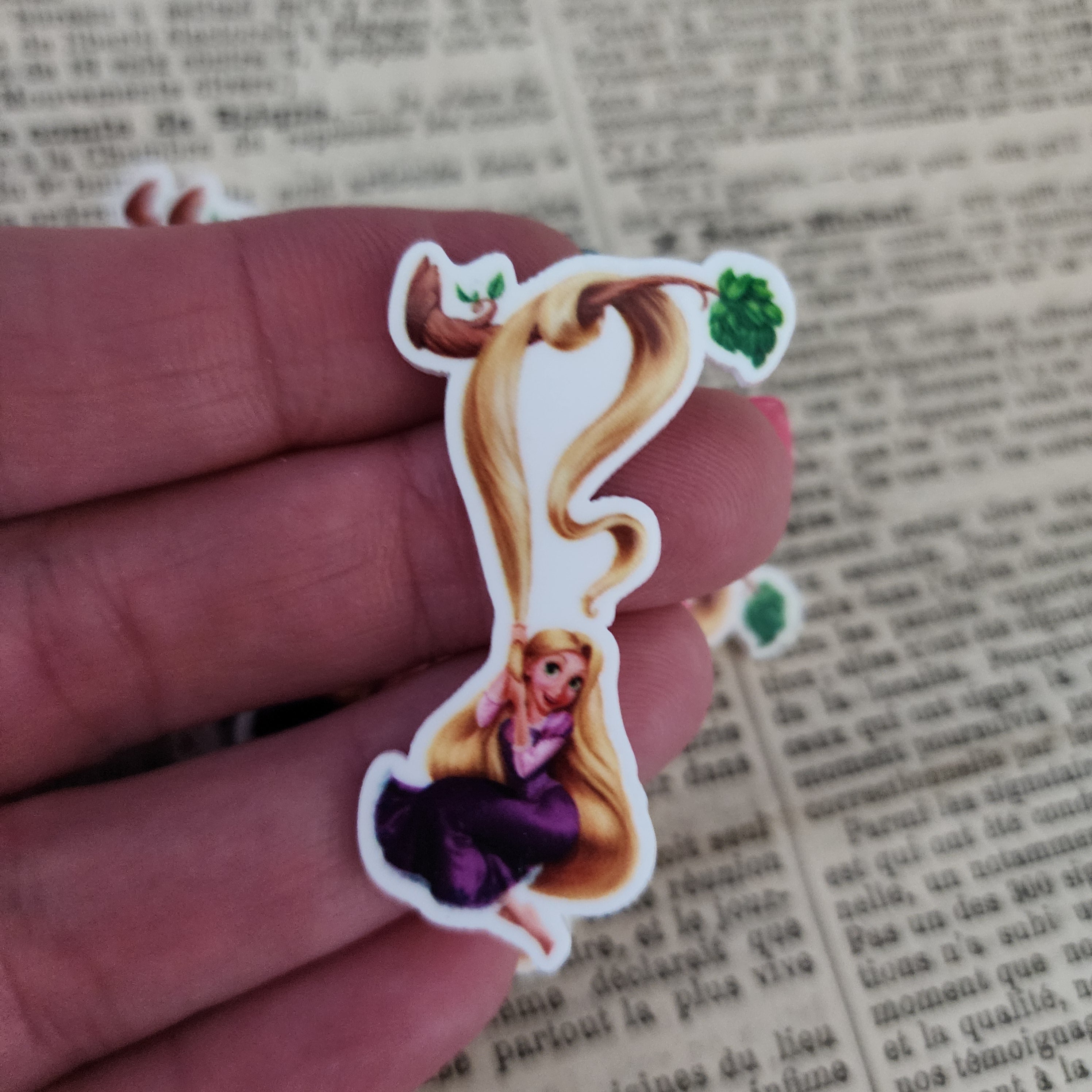 2pc Twinging Rapunzel Planar Resin