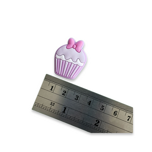 2pc Purple Daisy Cupcake Soft PVC Resin